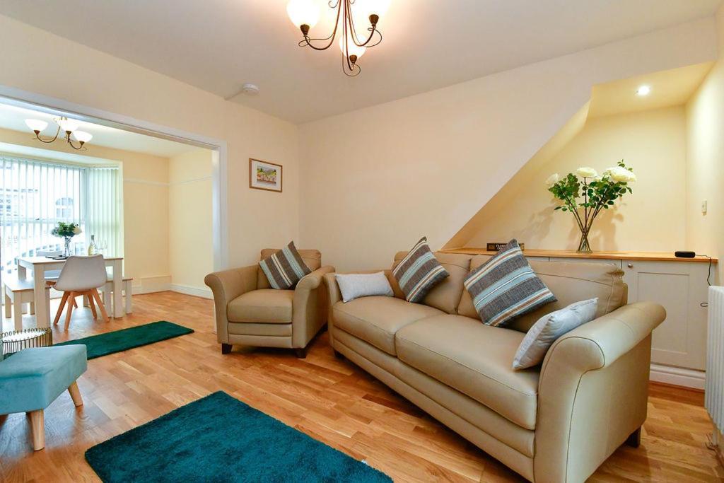 Just Stay Wales - Castle Square Cottage, Mumbles Exterior photo